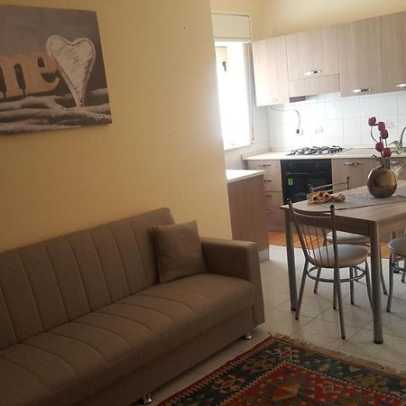 Giusy'S Place 1 Apartman Campofelice Di Roccella Kültér fotó